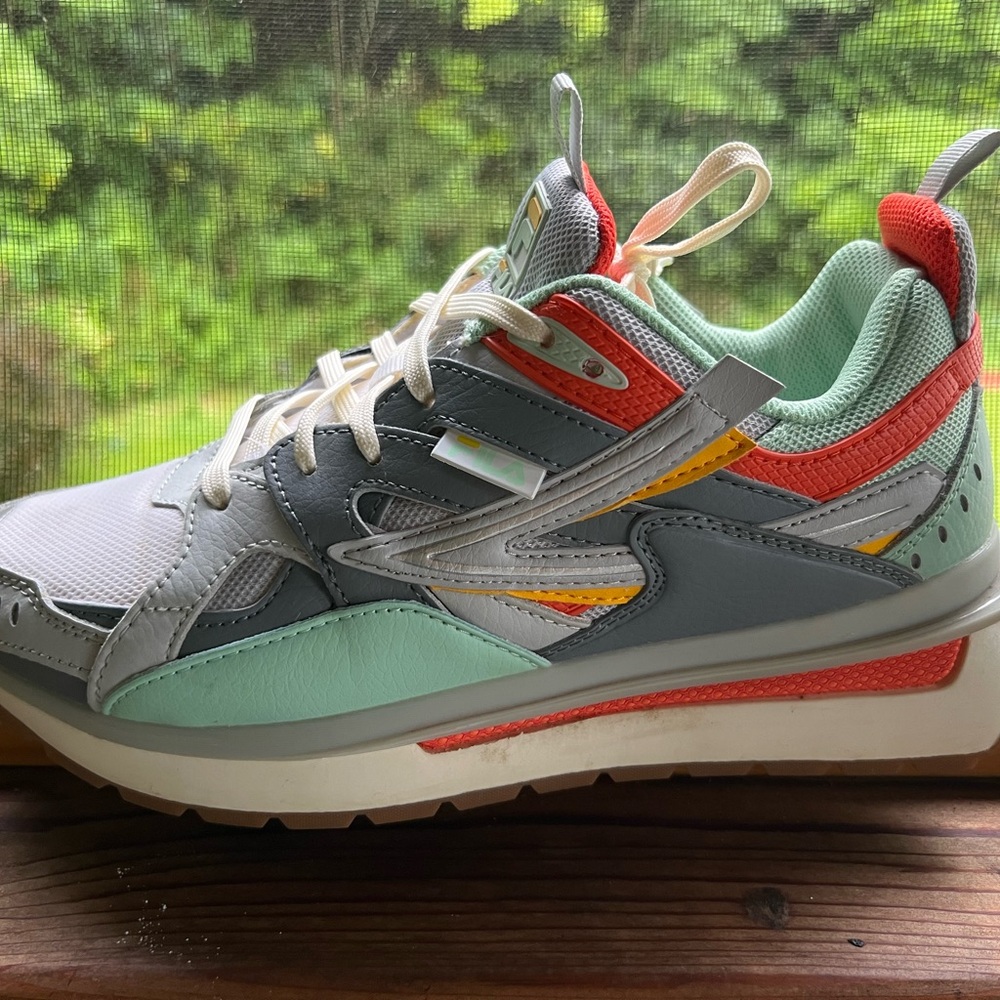 Fila Disruptor 2 "Tropical" colorful athletic sneakers trainers size 8